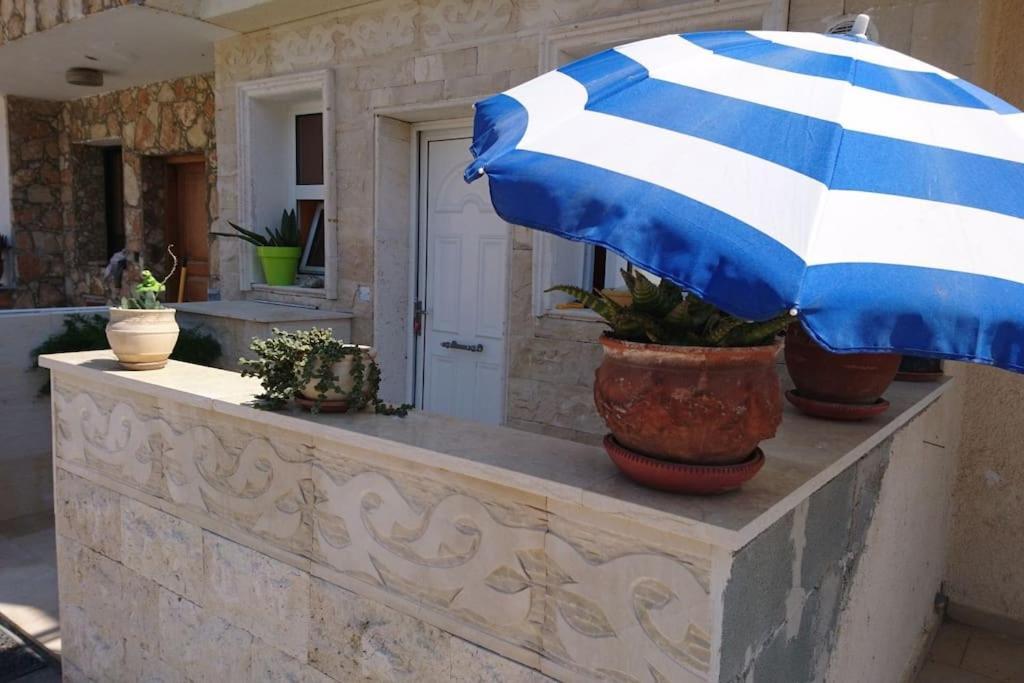 Isabella Court Townhouse Near Venus Beach And Lidl Paphos Extérieur photo
